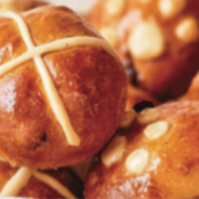 Pup-friendly hot cross buns for the whole fam!